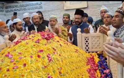 दरगाह साबिर पाक में प्रधानमंत्री नरेंद्र मोदी द्वारा भेजी गई चादर चढ़ाई गई