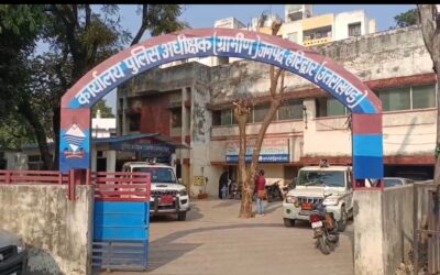 बेटे ने पिता पर फावड़े से ताबड़तोड़ वार कर मार डाला, ईंट पथाई जल्दी करने की बात कहने से था नाराज