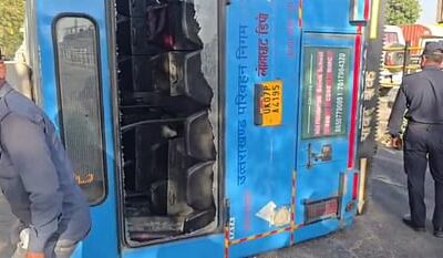 शंकराचार्य चौक के पास हादसा, देहरादून से आ रही लोहाघाट डिपो की बस सड़क पर पलटी, मची चीख पुकार