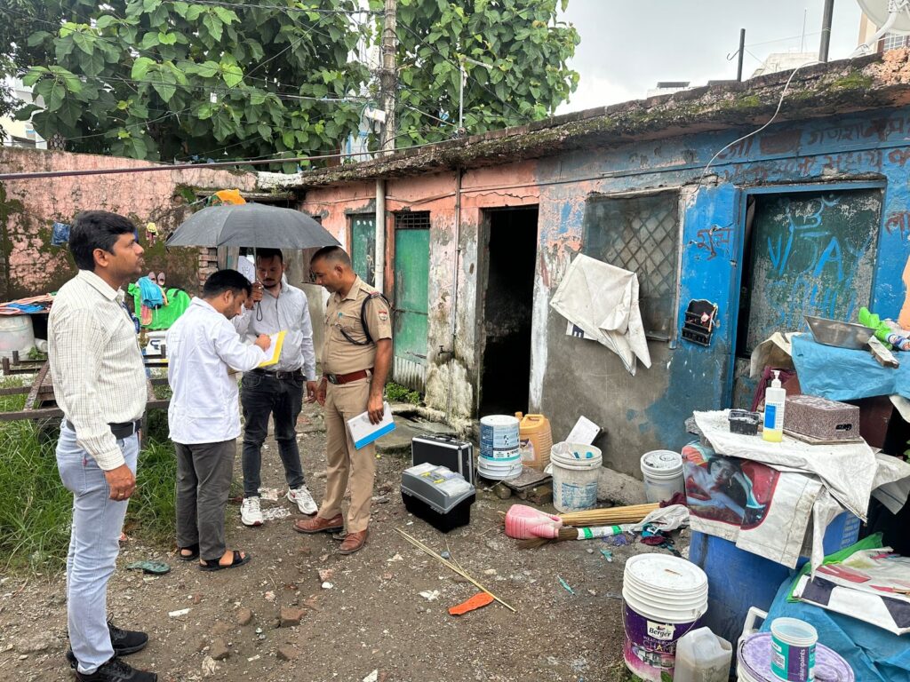 देहरादून में एलपीजी सिलेंडर से गैस रिसाव के बाद धमाका, 3 बच्चों समेत 5 लोग झुलसे