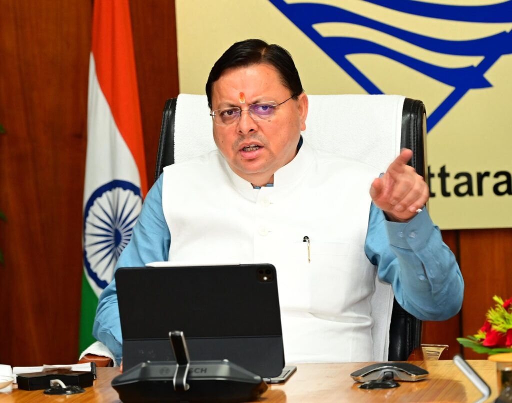 प्रमुख धार्मिक स्थलों पर श्रद्धालुओं की भीड़ को देखते हुए व्यवस्थाएं चाक-चौबंद करने के सीएम धामी के निर्देश