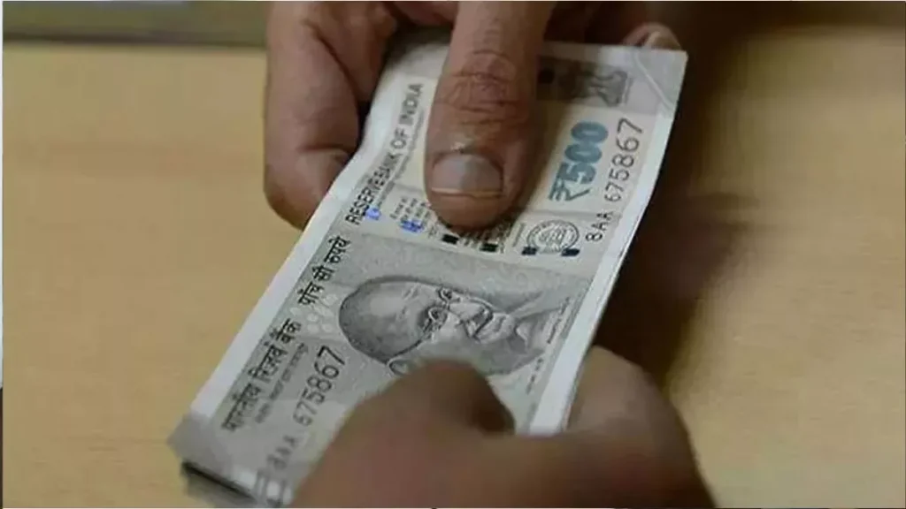 10 हजार की रिश्वत लेते पीडब्ल्यूडी अमीन रंगे हाथ गिरफ्तार