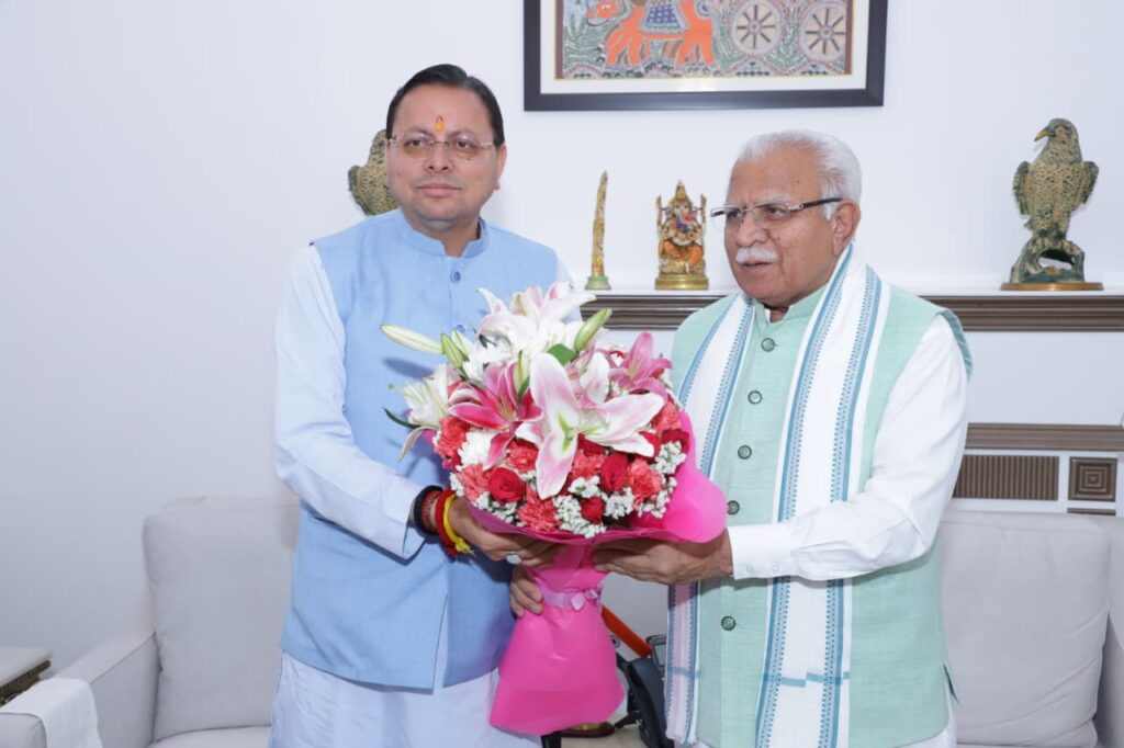 मुख्यमंत्री ने केंद्रीय ऊर्जा एवं आवास मंत्री से भेंट कर राज्य से संबंधित विभिन्न विषयों पर की चर्चा