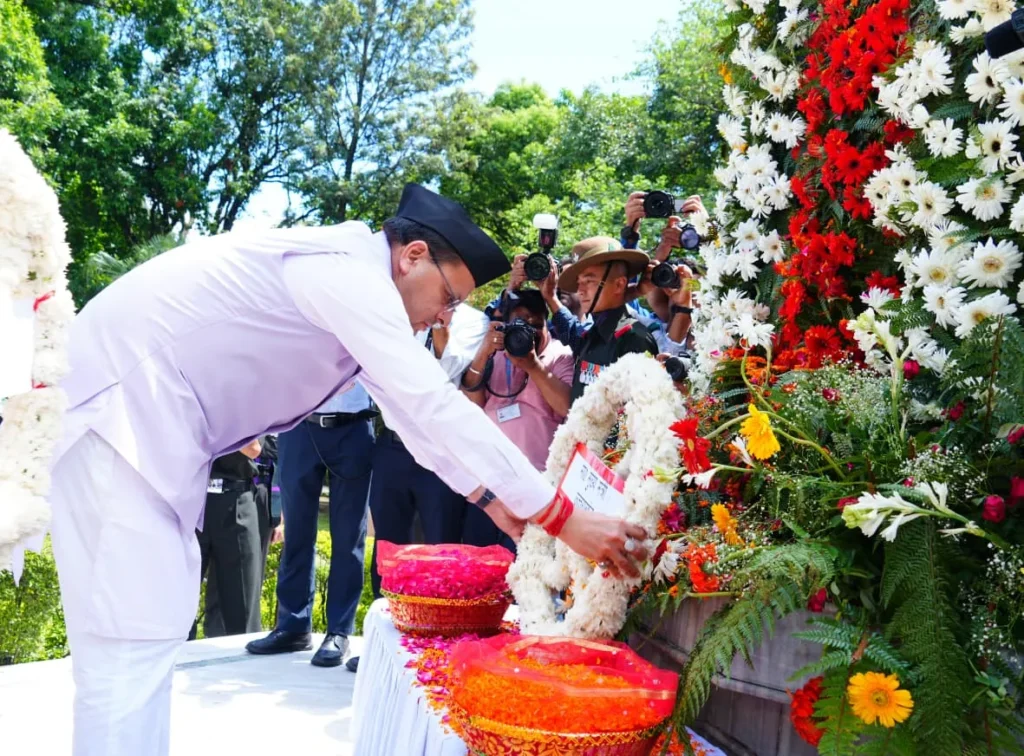 कारगिल विजय दिवस: मुख्यमंत्री धामी ने शहीदों को श्रद्धांजलि दी, परमवीर चक्र विजेताओं की सहायता राशि अब ₹2 करोड़